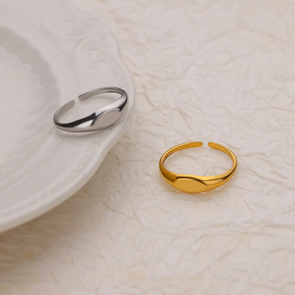 Anel Oval Ajustável Dourado