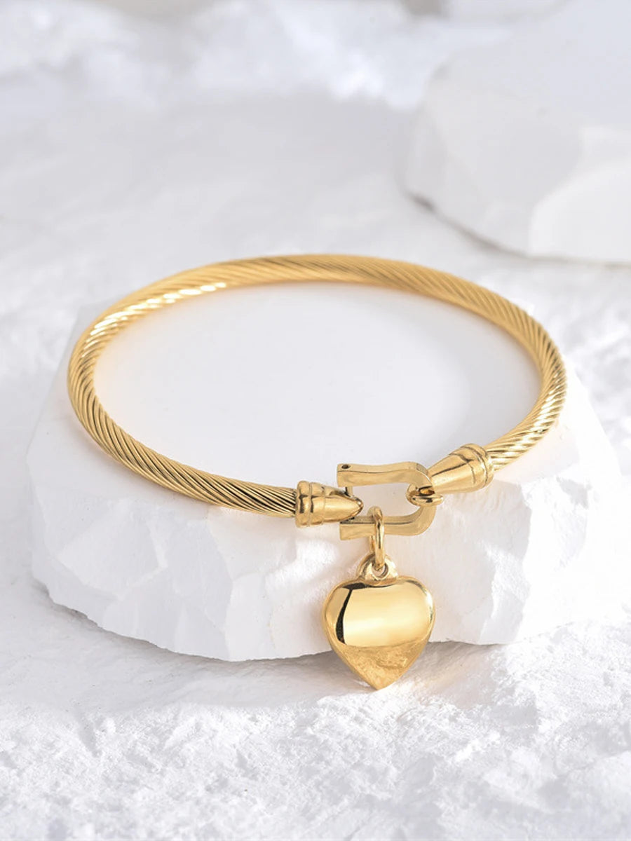 Bracelete com Pingente de Coração
