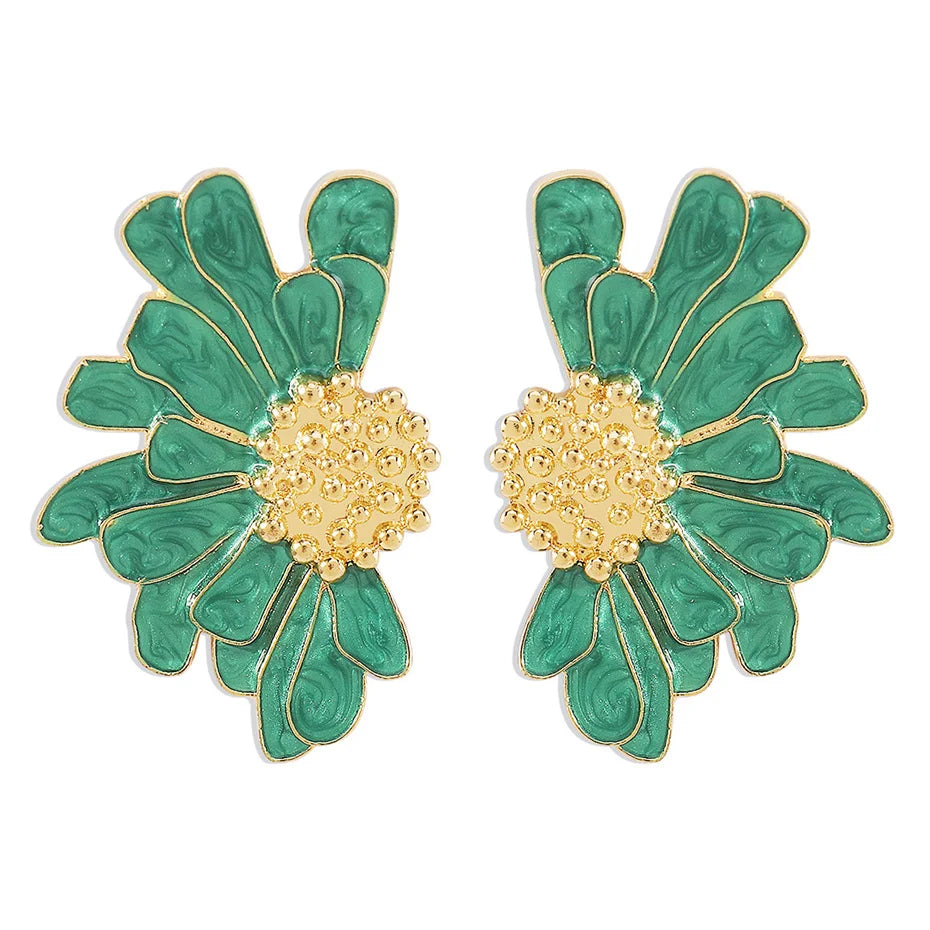 Brinco Flor Romântica com Detalhes Dourados