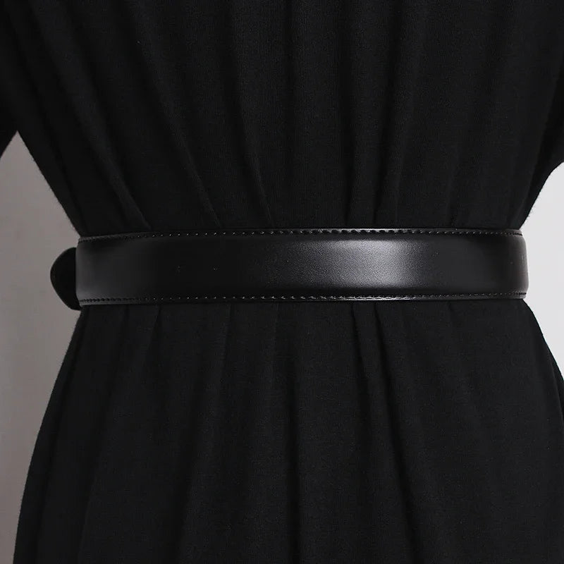 Cinto Maxi em Couro com Fivela Dourada