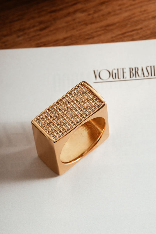 Anel Efeito Quadrado Cravejado com Zircônia