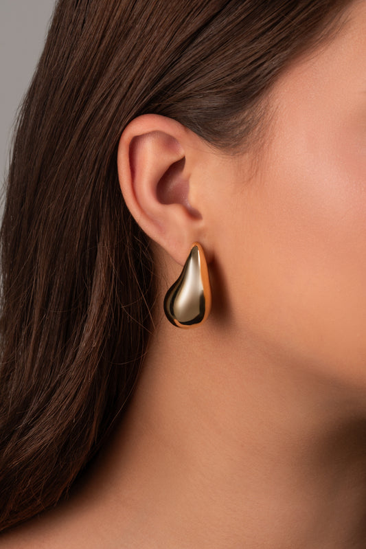 Brinco Gota Liso Dourado
