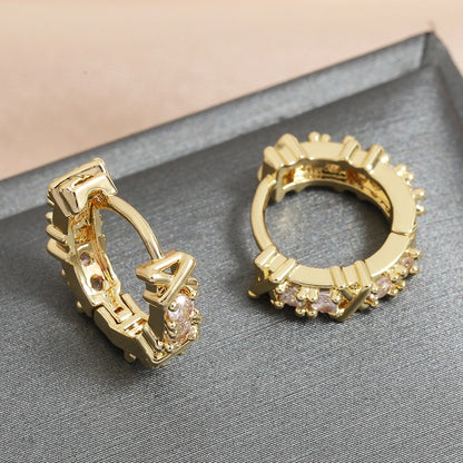Brinco Argola Cravejada Zircônia com Dourado