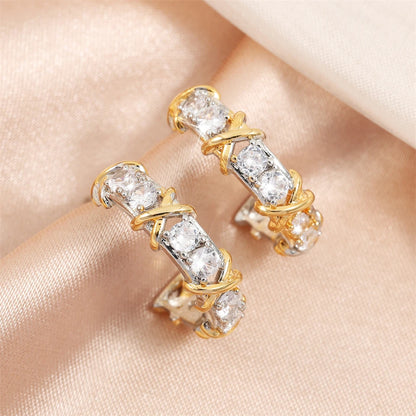 Brinco Argola Cravejada Zircônia com Dourado