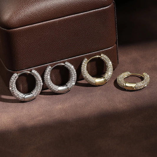 Brinco Argola Cravejada com Zircônias