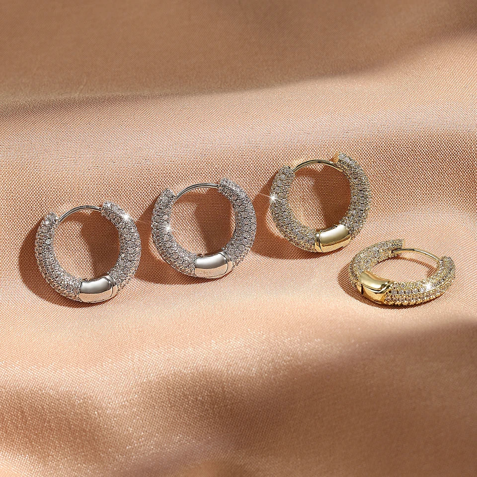 Brinco Argola Cravejada com Zircônias