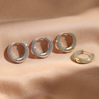 Brinco Argola Cravejada com Zircônias