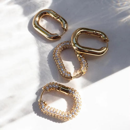 Brinco Argola Dourada com Zircônia