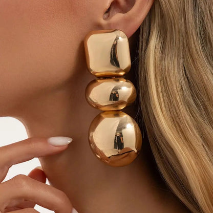 Brinco Dourado Três Esferas