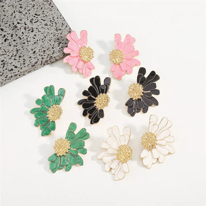 Brinco Flor Romântica com Detalhes Dourados