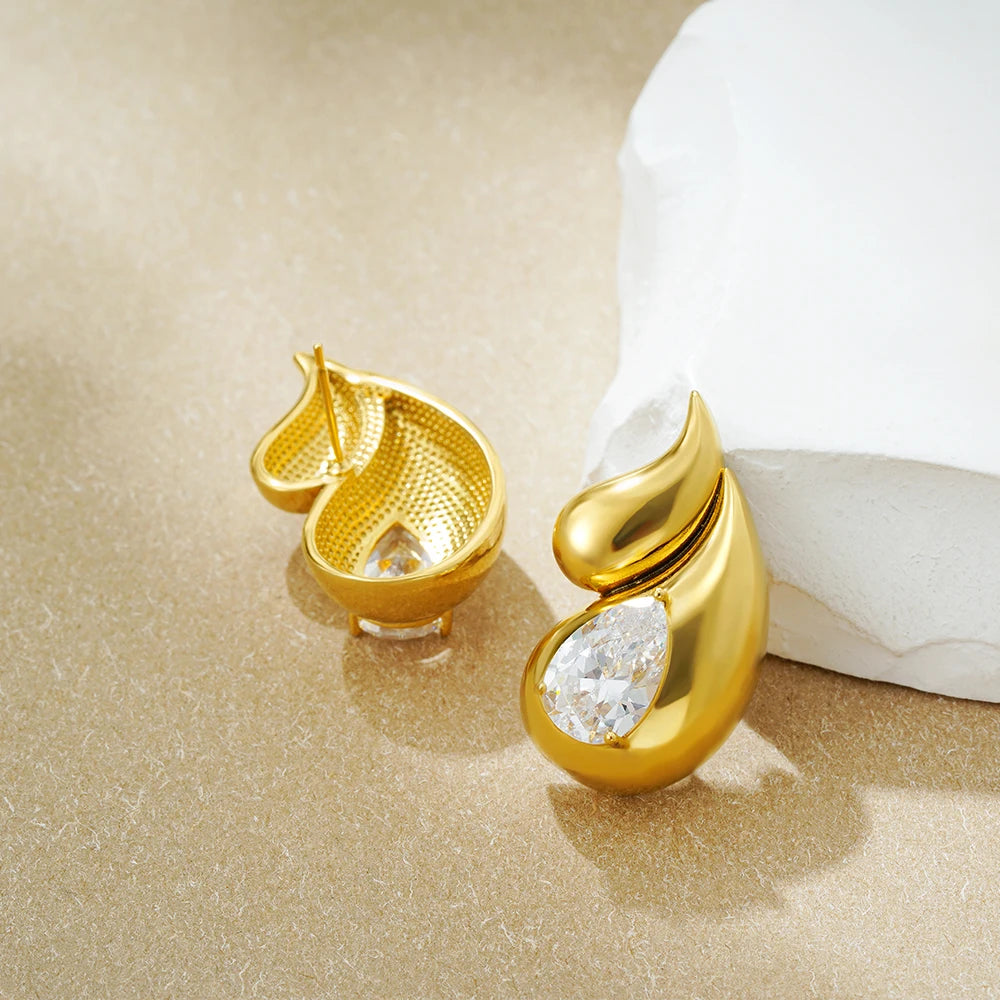 Brinco Gota Dupla Dourado com Zircônia