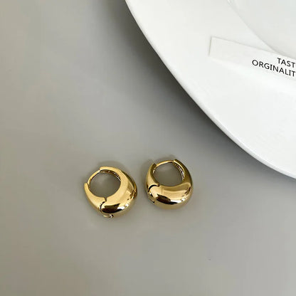 Brincos de Argola Oval Minimalista