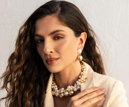 Choker Bolas e Pérolas Dourado