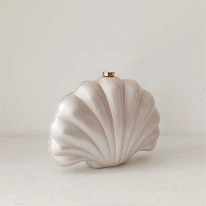 Clutch Concha Perolada com Alça Marmorizada