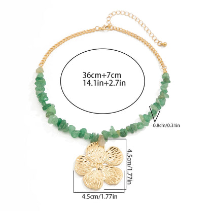 Colar Dourado Floral Com Pedras