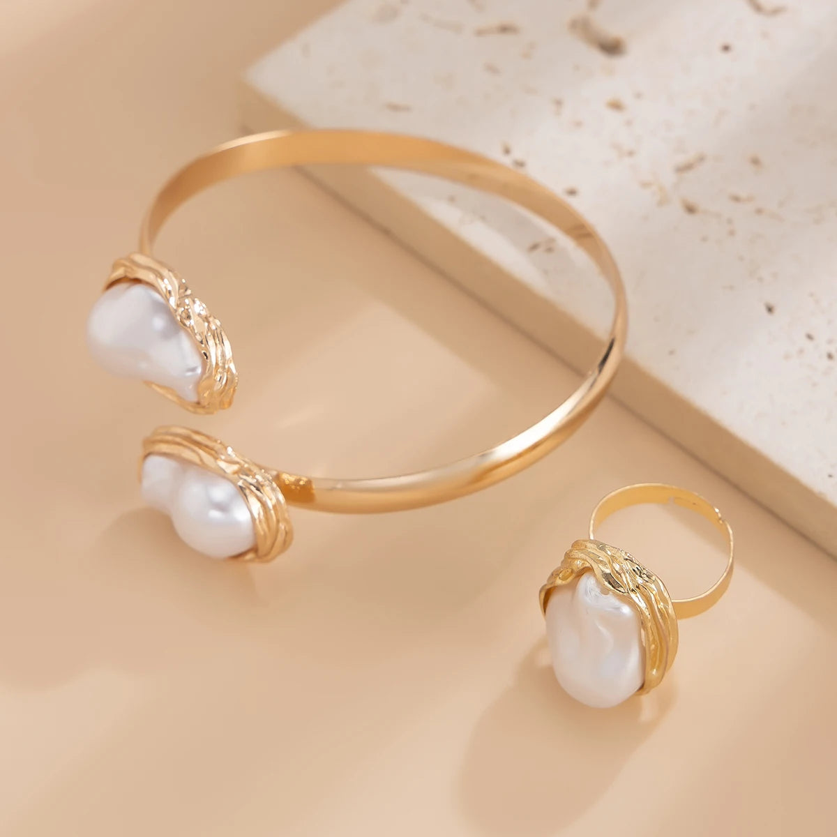 Conjunto Pérola Barroca com Dourado