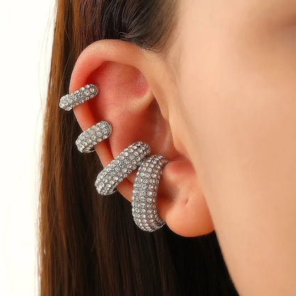 Brinco Ear Cuff Cravejado com Zircônias