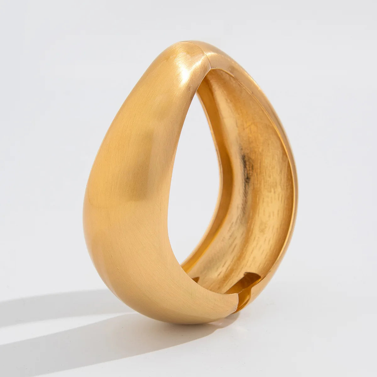 Pulseira Geométrica Dourada Fosca