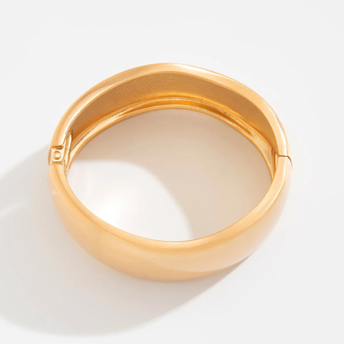 Pulseira Geométrica Dourada Fosca