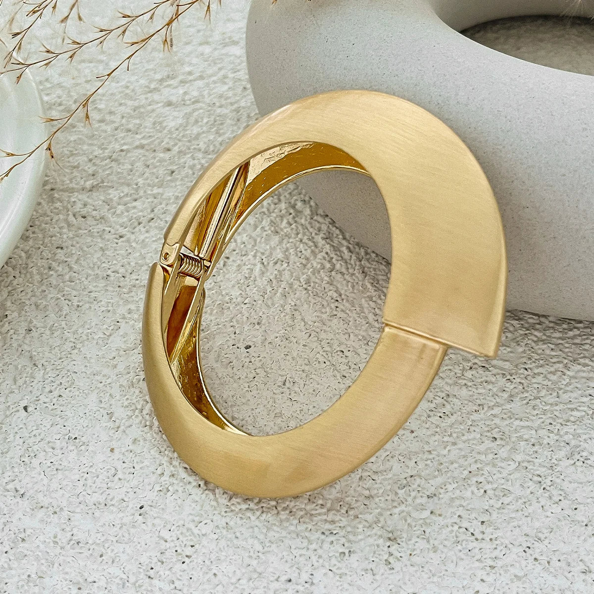 Pulseira Geométrica Dourada Fosca