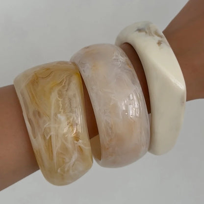 Trio de Bracelete Resina Natural Mármore Nude