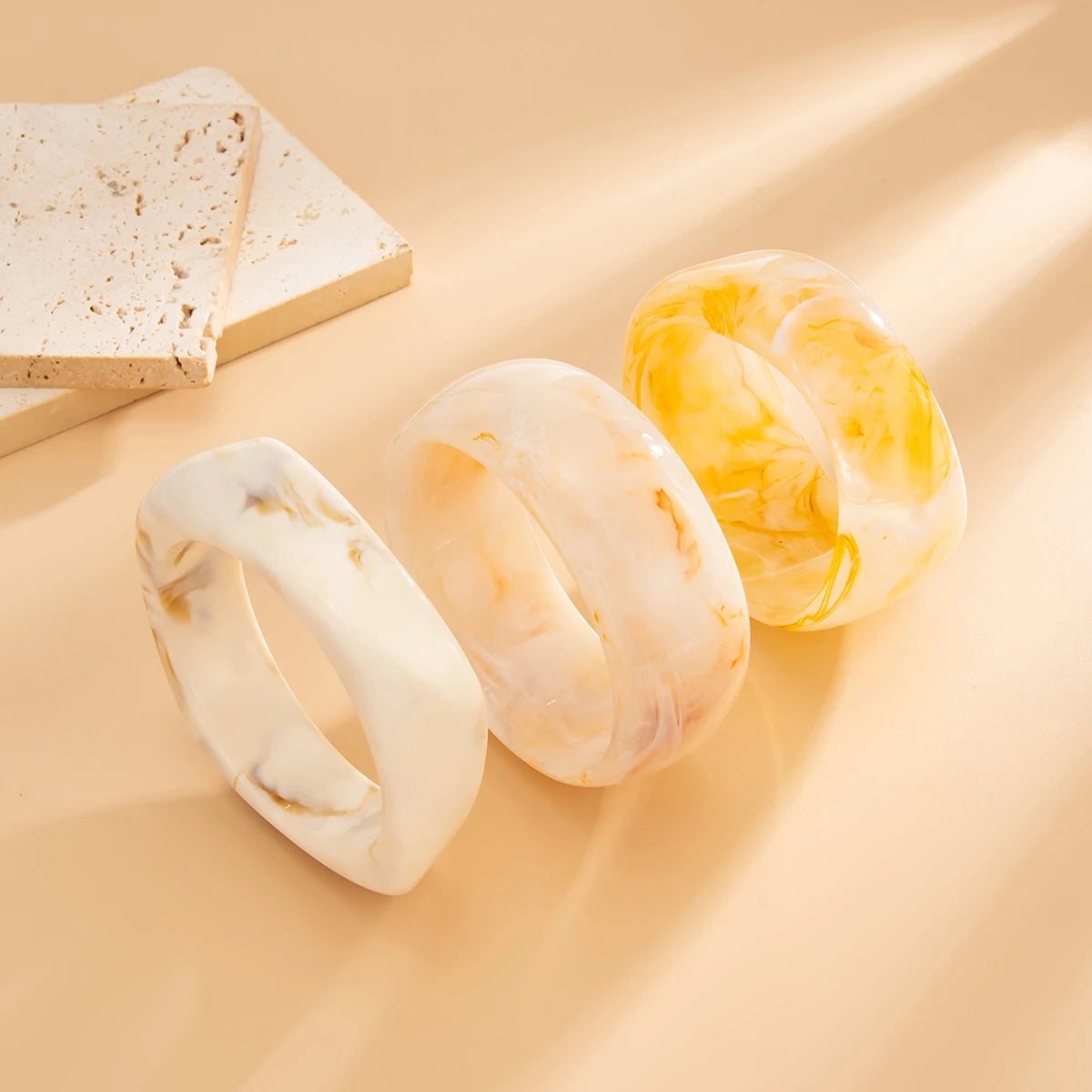 Trio de Bracelete Resina Natural Mármore Nude