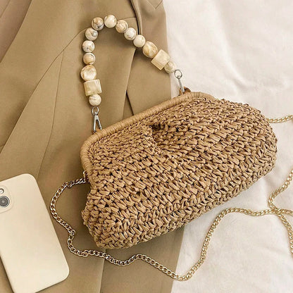 Bolsa de Palha Trançada com Alça Marmorizada e Corrente Dourada
