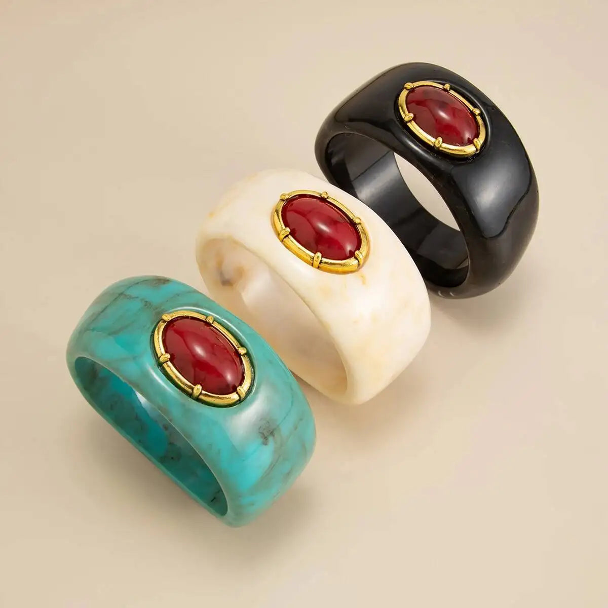 Trio de Bracelete Resinado com Pedra